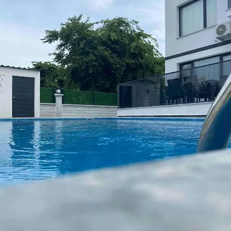 Moon Luxury Detached